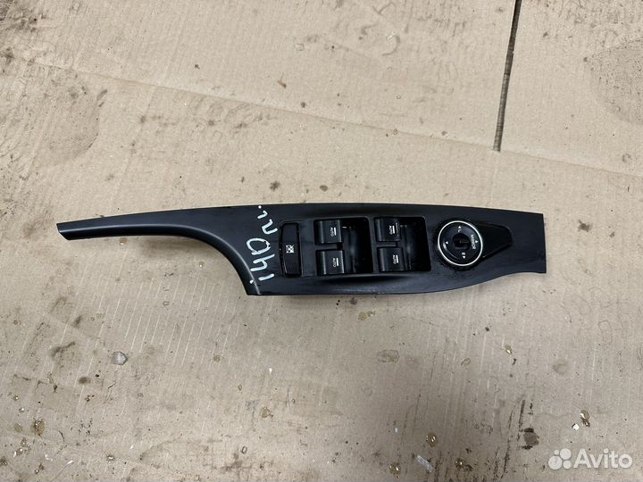 Блок управления стеклоподьемниками Hyundai I40