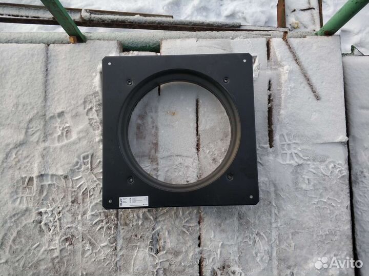 Крепление для осевого вентилятора