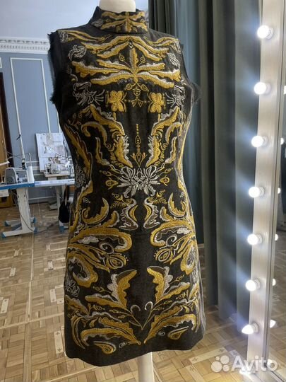 Платье в стиле mcqueen шерсть италия