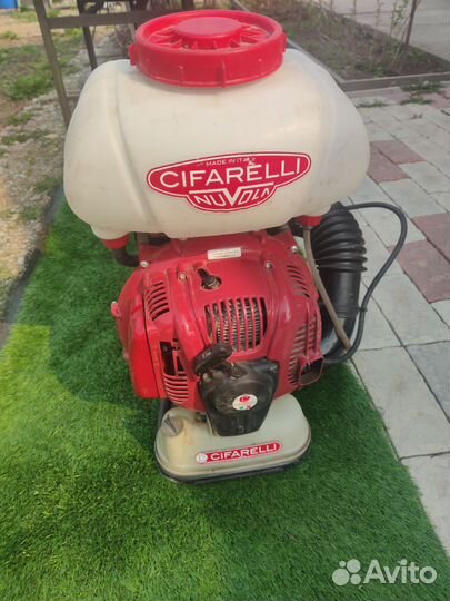 Бензиновый опрыскиватель