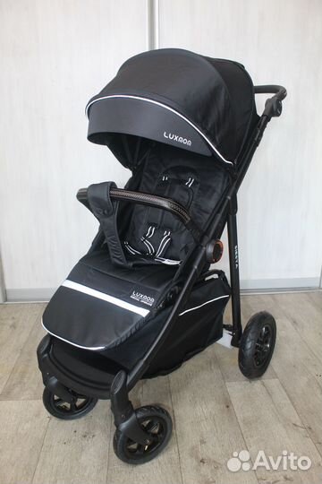 Новая Luxmom V 1(надувные колеса)