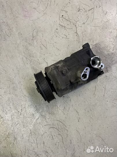 Компрессор кондиционера Volkswagen Passat B6