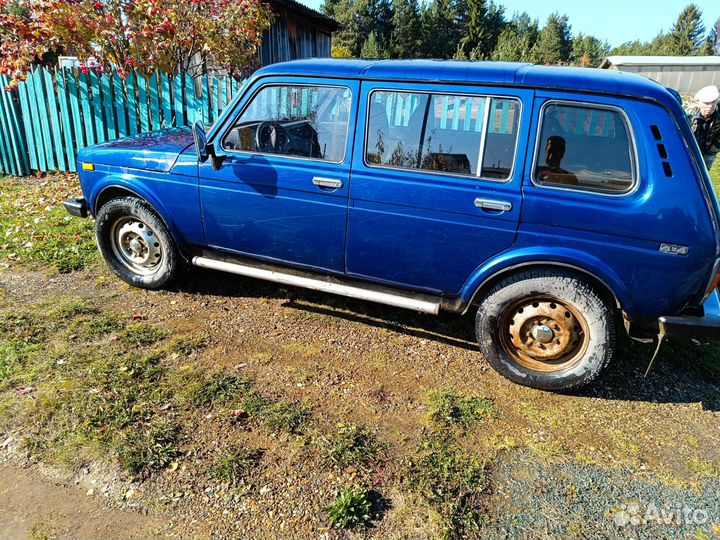 LADA 4x4 (Нива) 1.7 МТ, 2006, 210 000 км