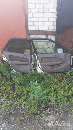 Двери левые toyota corolla sprinter 110