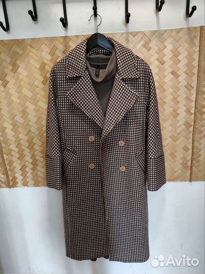Пальто шерстяное