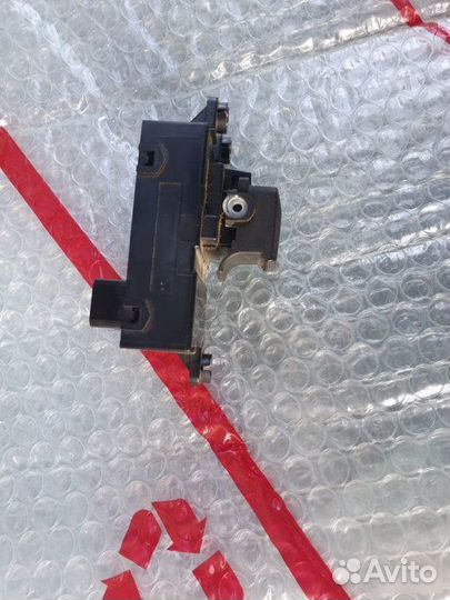 Кнопка стеклоподъемника Kia Ceed 2 JD