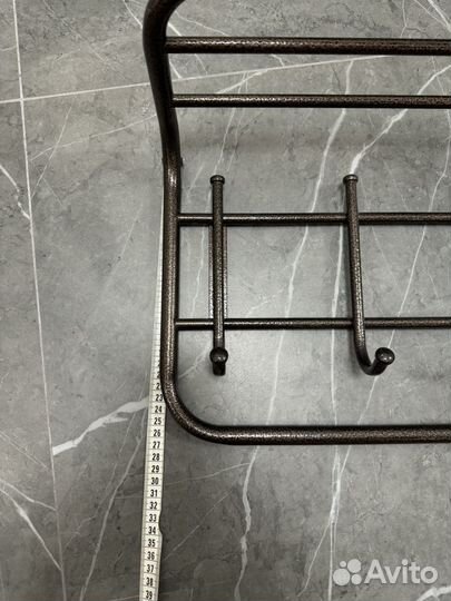 Вешалка в прихожую настенная, для верхней одежды