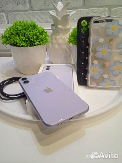 iPhone 11, 64 ГБ