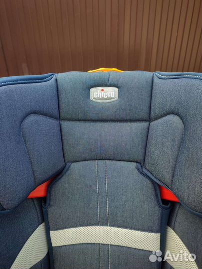 Детское автокресло 15 до 36 кг chicco