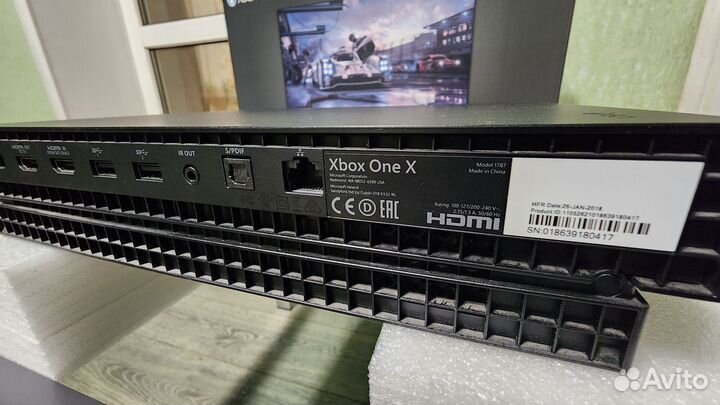 Игровая приставка xbox one x 1tb