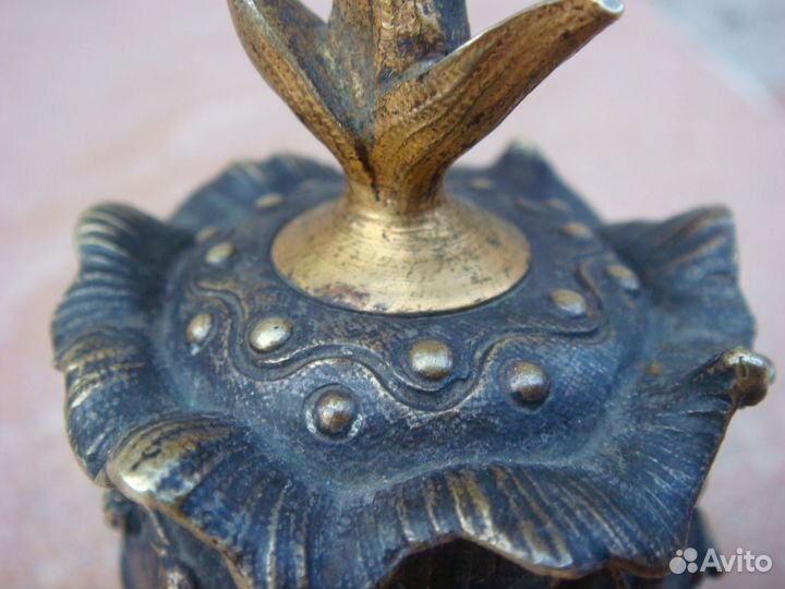 Старинный колокольчик для прислуги