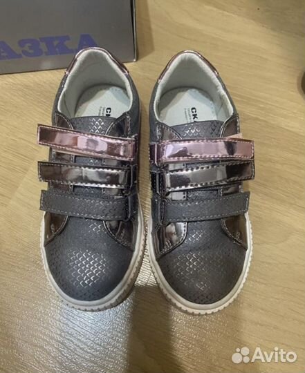 Полуботинки на девочку