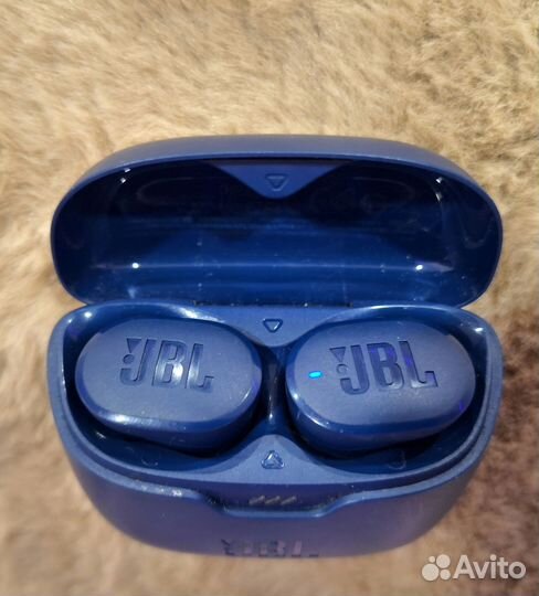 Беспроводные наушники jbl Tune 130NC TWS