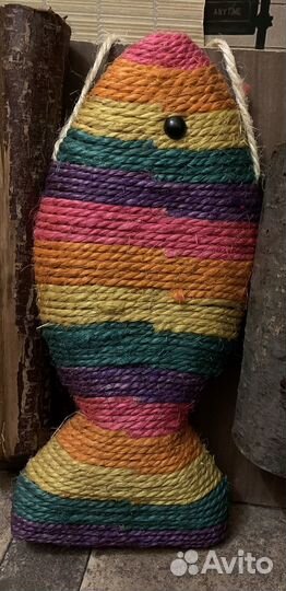 Когтеточка новая, рыба подвесная