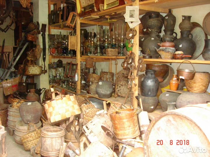 Жернова деревянные, ручная мельница. Жернов