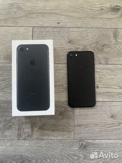 iPhone 7, 32 ГБ
