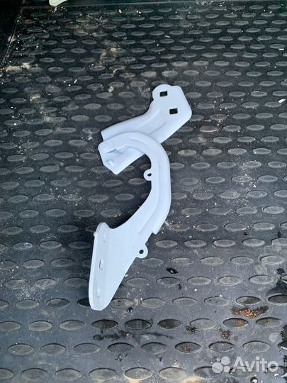 Петля капота правая ford focus 3