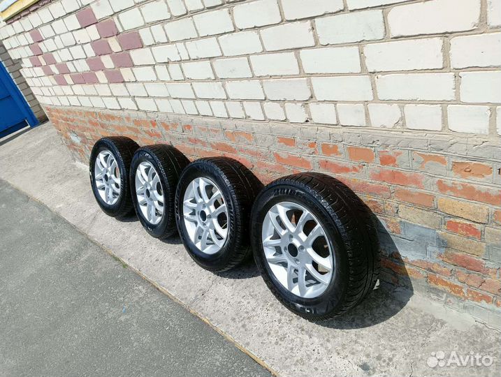 Колеса R15 комплект на литых дисках