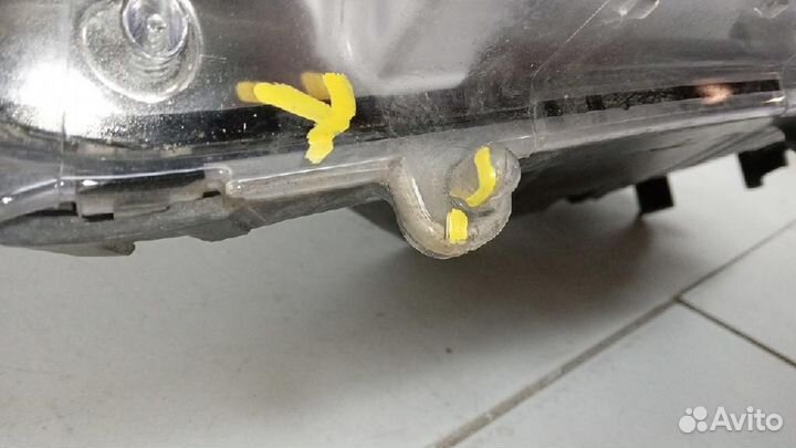 Фара левая Hyundai Equus