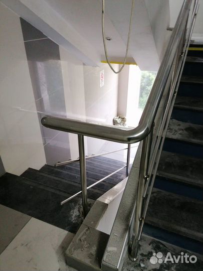 Поручни из нержавеющей стали