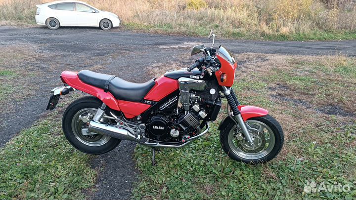 Продам дорожный мотоцикл Yamaha Fzx 750