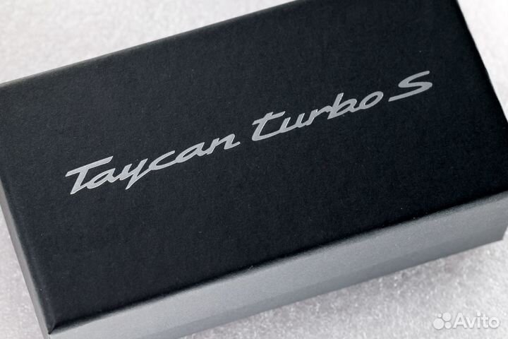 Porsche taycan turbo s Оригинал Лимитка