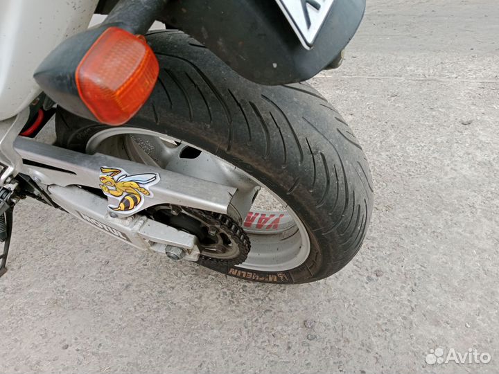 Yamaha yzf1000r thunderace