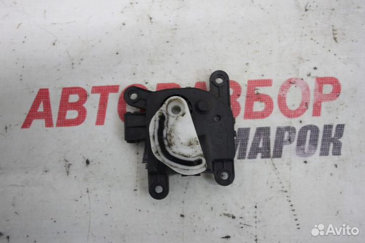 Моторчик заслонки печки для Kia Cerato 2 2009-201