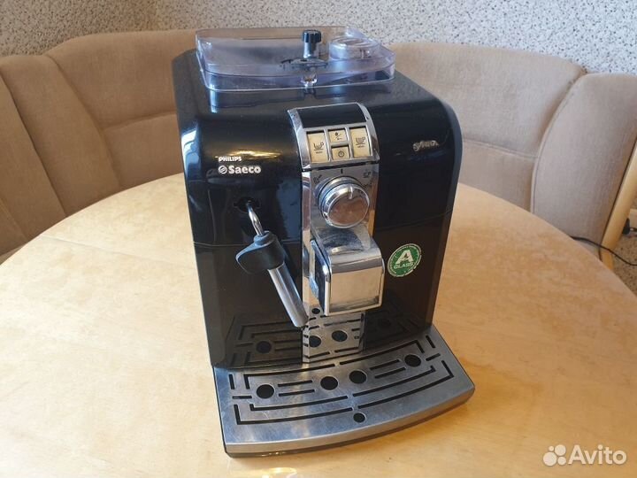 Кофемашина Saeco Syntia