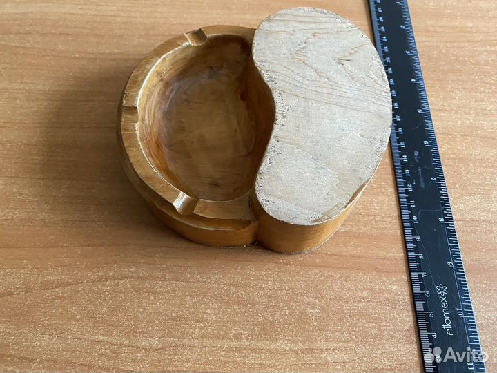 Пепельница из массива дерева