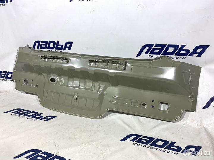 Панель задка Kia Rio (17)