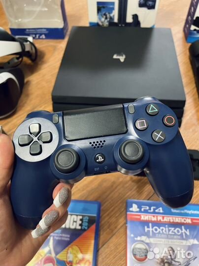 Sony playstation 4 и VR шлем