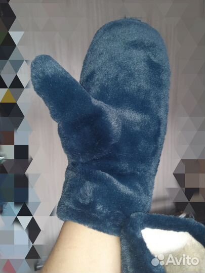 Варежки эко-мех