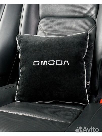 Подушка с вышивкой для автомобиля Omoda