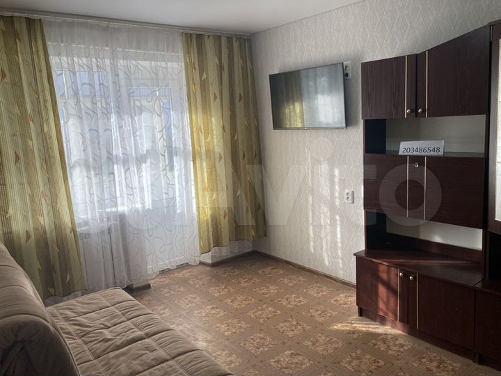 2-к. квартира, 60 м², 4/4 эт.