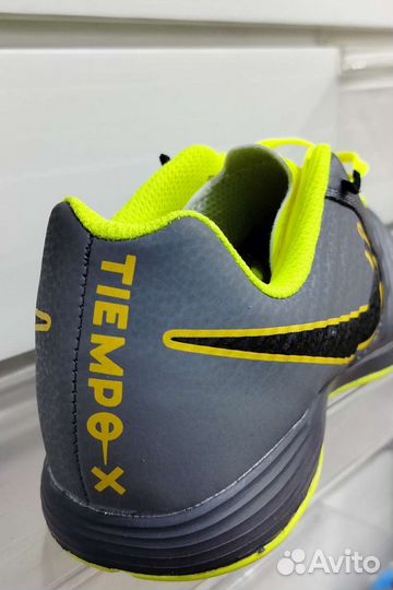 Футзалки Nike Tiempo-x