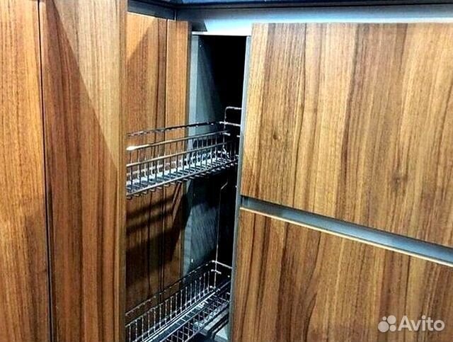 Кухонный гарнитур в стиле минимализм