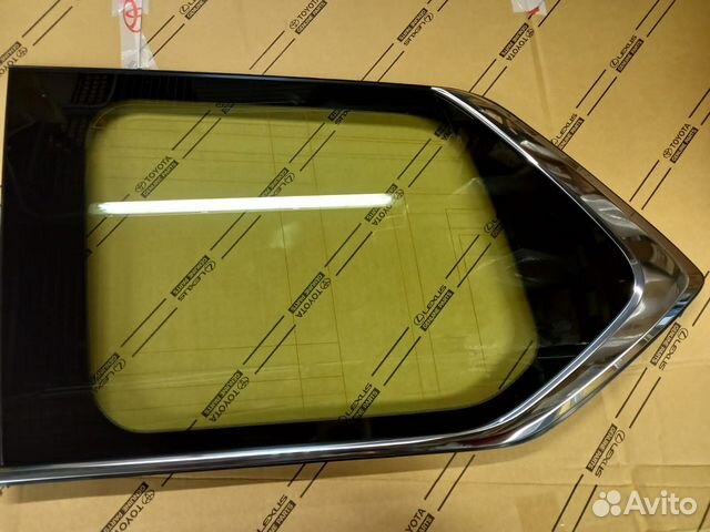 Стекло багажного отсека левое Lexus LX570/450D
