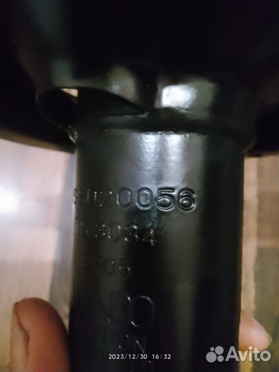 Стойка амортизатора Ниссан Мурано Z50