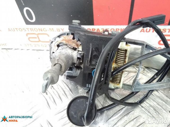 Ручка наружная передняя правая Volkswagen Eos 2009