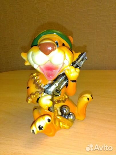 Сувенир воин тигр