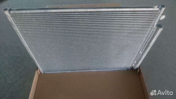 Радиатор кондиционера Toyota Prado Hilux Lexus