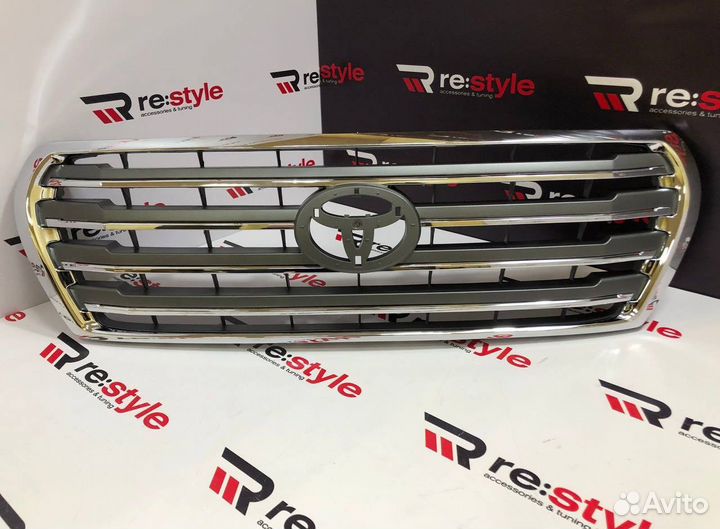 Решетка радиатора Toyota Land Cruiser 200 2м N472