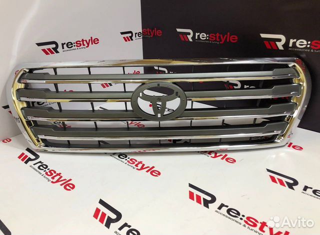 Решетка радиатора Toyota Land Cruiser 200 2м N472