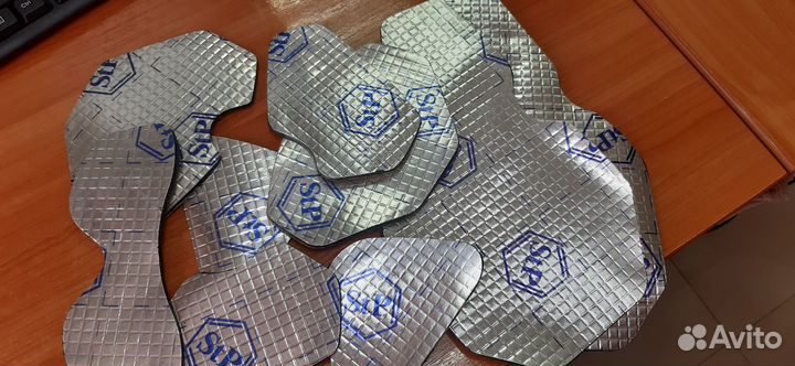 Виброизоляция шумоизоляция капота Лада Гранта FL