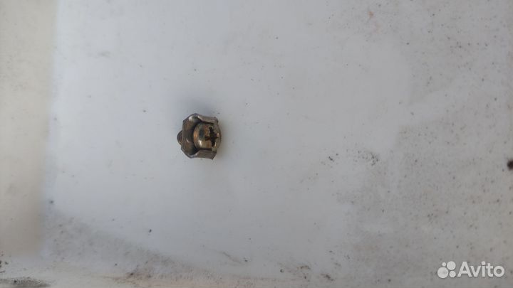 М4 0.7 под крестовую отвёртку