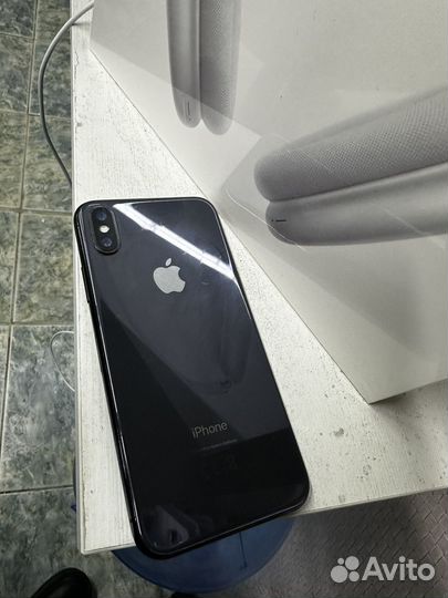iPhone X, 256 ГБ