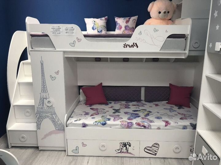 Двухъярусная кровать