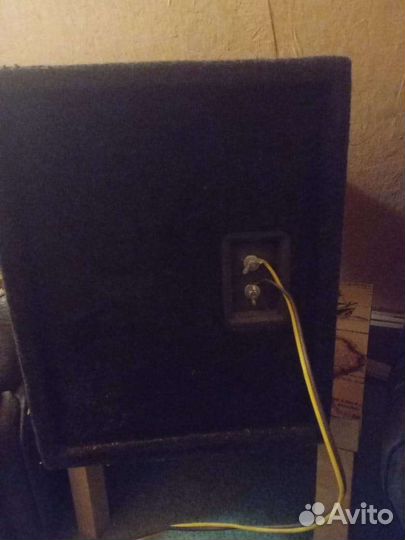 Сабвуфер с коробом