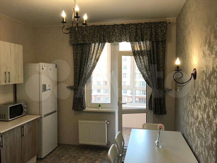 1-к. квартира, 40 м², 8/14 эт.